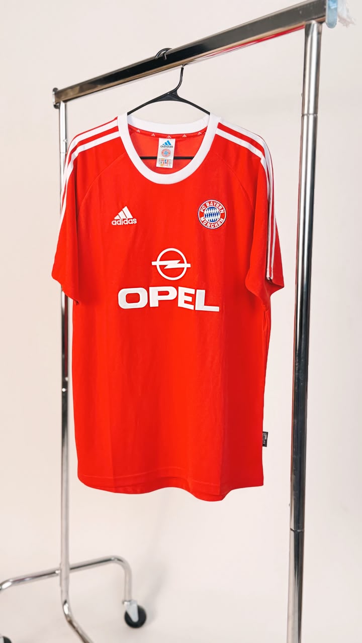 Bayern Múnich Local 2000/01